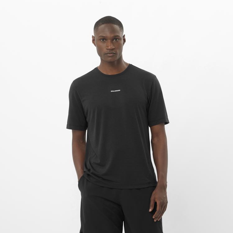 LC2423700_0_MOD_shkoutcoresstee_deepblack_run_m.png