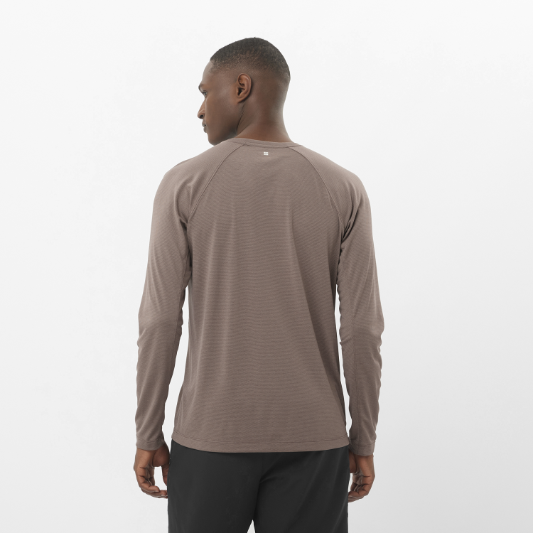 LC2424600_1_MOD_shkoutcorelstee_iron_run_m.png
