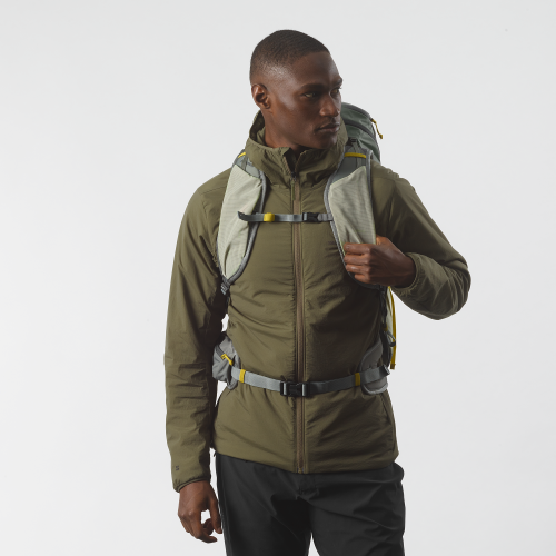 LC2466900_0_MOD_AEROTREK 30SEDONA SAGE _ SEAGRASS _ Nine Iron.png