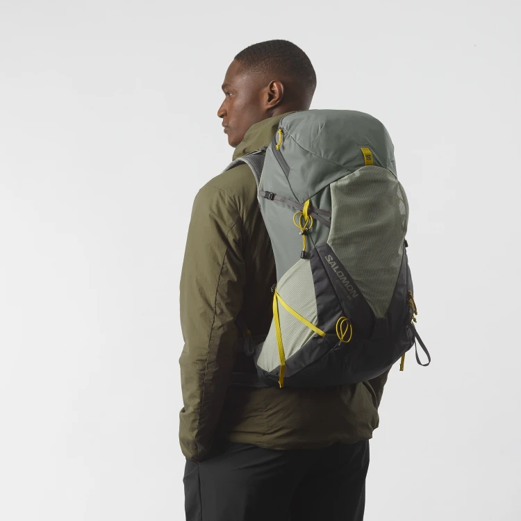 LC2466900_1_MOD_AEROTREK 30SEDONA SAGE _ SEAGRASS _ Nine Iron.png