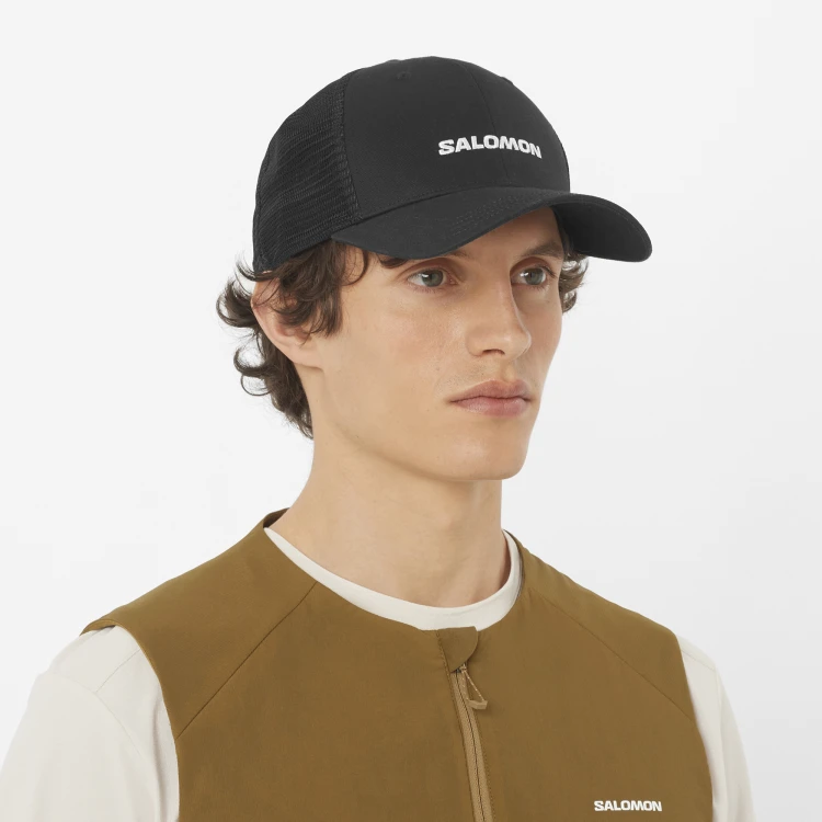 LC2682200_0_MOD_logotruckercap_deepblack_activewear_um.png